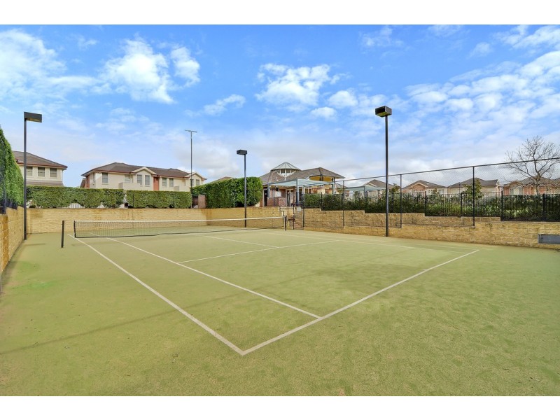 37 Hunterford Crescent, Oatlands NSW 2117