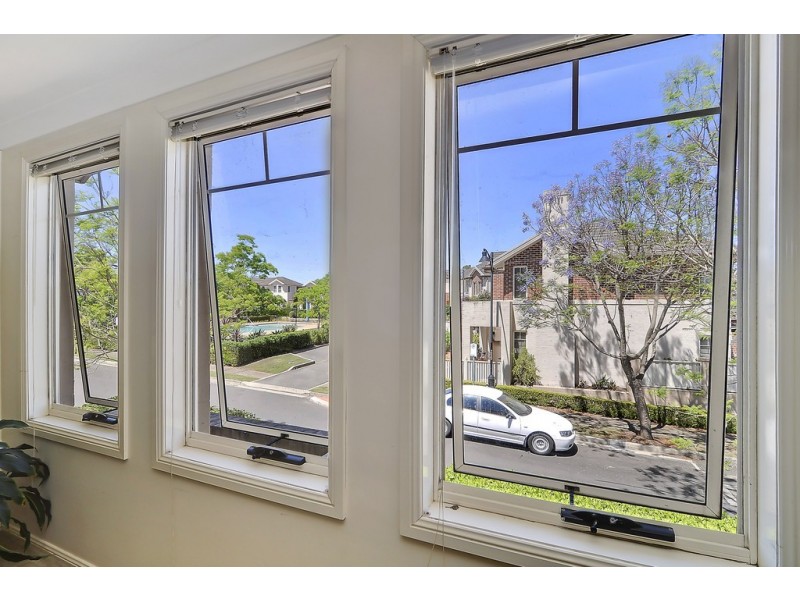 19 Governors Way, Oatlands NSW 2117