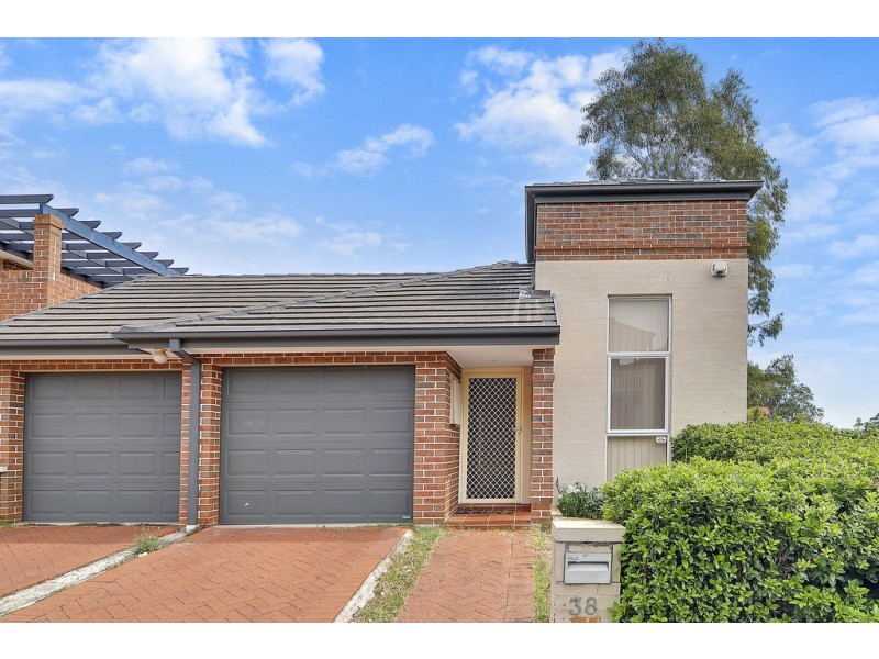 38 Hunterford Crescent, Oatlands NSW 2117