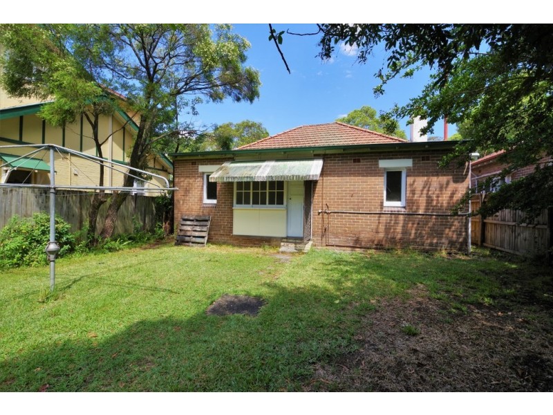 5 Richards Avenue, Eastwood NSW 2122