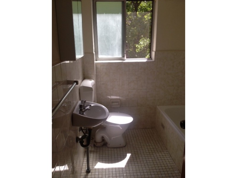 2/11 Lachlan Avenue, Macquarie Park NSW 2113