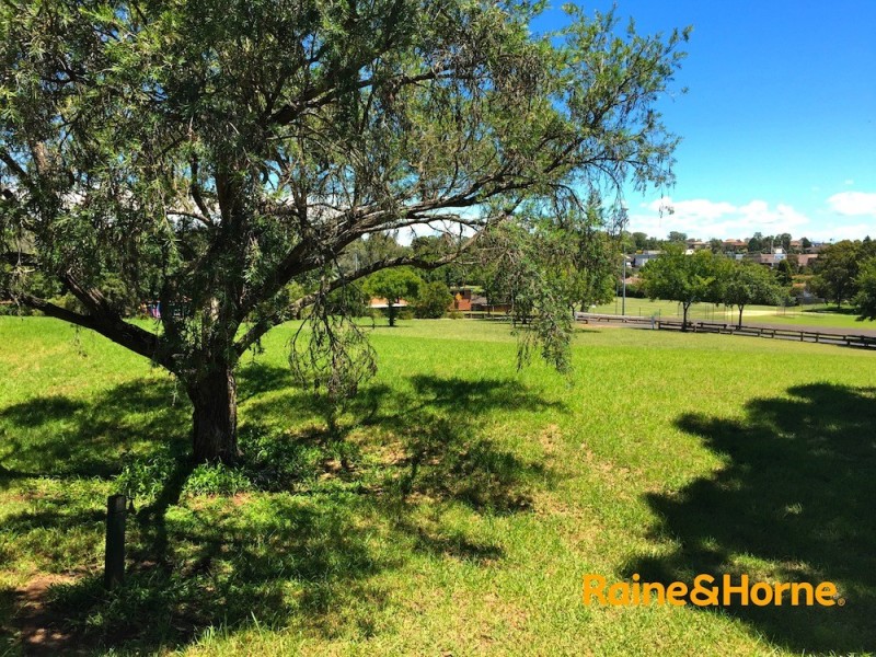 102 Tamboura Avenue, Baulkham Hills NSW 2153