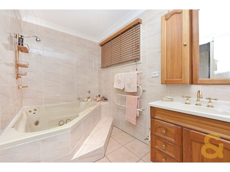 1 Tamboura Avenue, Baulkham Hills NSW 2153