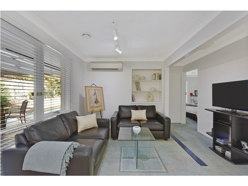 128 Merindah Rd, Baulkham Hills NSW 2153