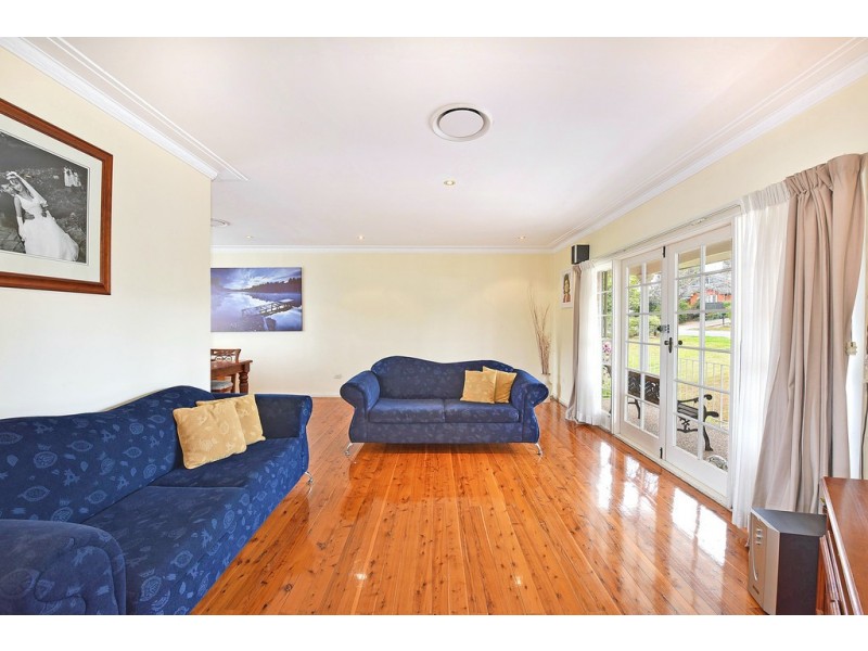 59 Merindah Rd, Baulkham Hills NSW 2153