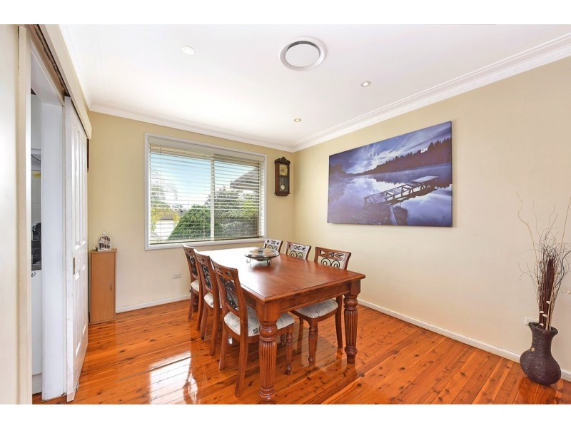 59 Merindah Rd, Baulkham Hills NSW 2153