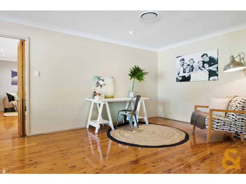 40 Glanmire Rd, Baulkham Hills NSW 2153