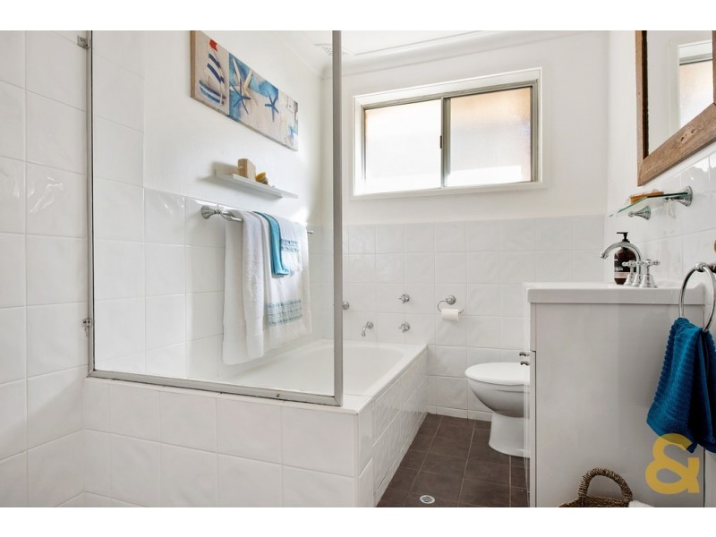 40 Glanmire Rd, Baulkham Hills NSW 2153