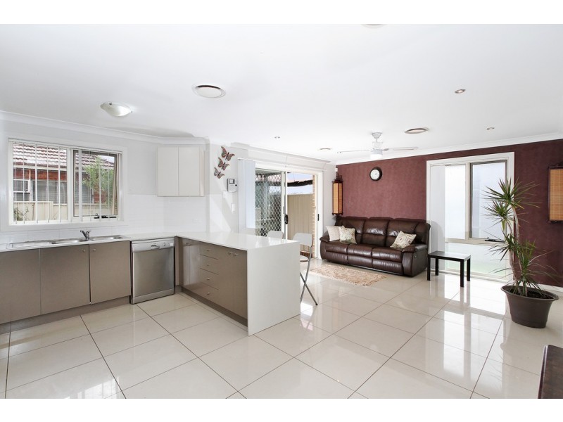 10/2A Federal Rd, Seven Hills NSW 2147