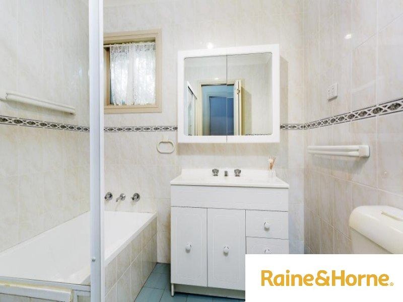 /18 Buckleys Road, Winston Hills NSW 2153