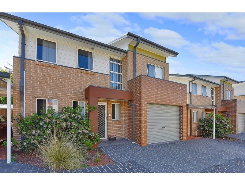 8/2A Federal Rd, Seven Hills NSW 2147