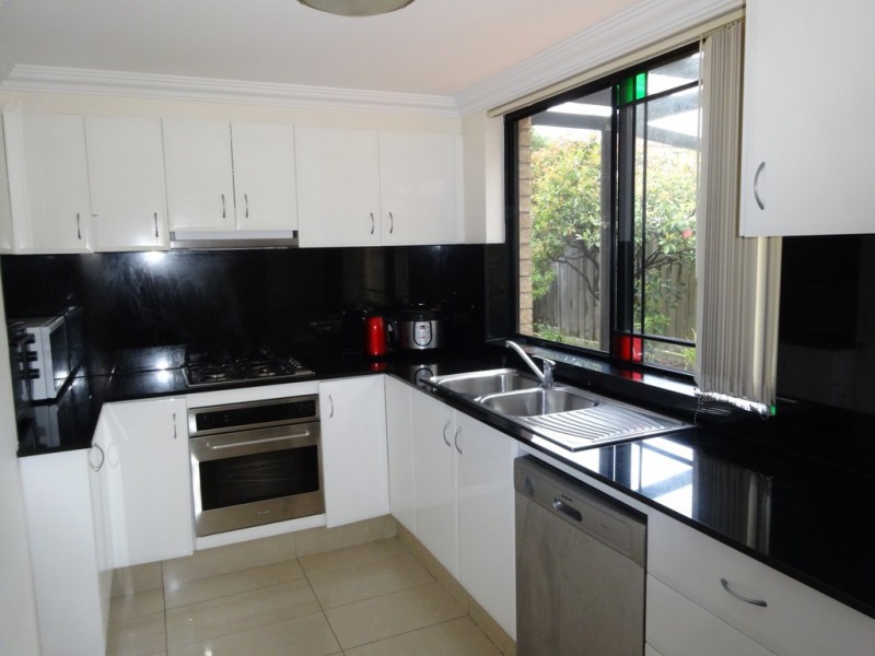 8/8 The Cottell Way, Baulkham Hills NSW 2153