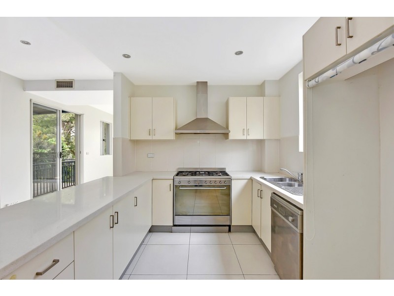 12/40 Dobson Cres, Baulkham Hills NSW 2153