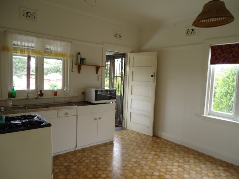 1/2 Second Avenue, Eastwood NSW 2122