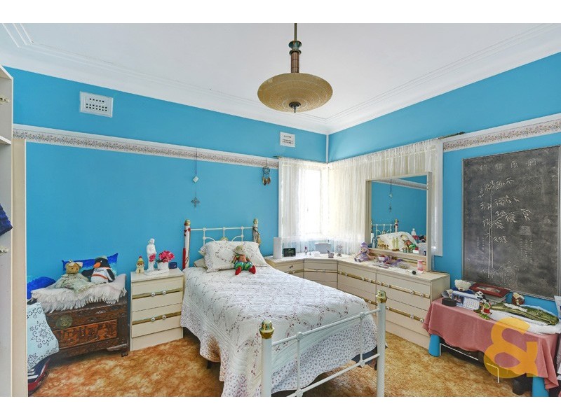 13 Hinkler Avenue, Ryde NSW 2112