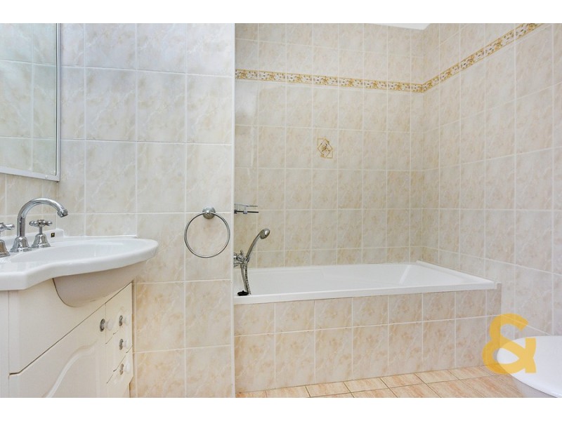 1/30-32 Christopher Street, Baulkham Hills NSW 2153