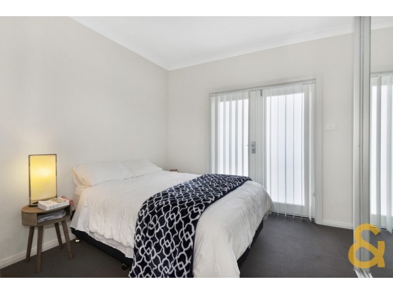 2/1a Anderson Road, Northmead NSW 2152