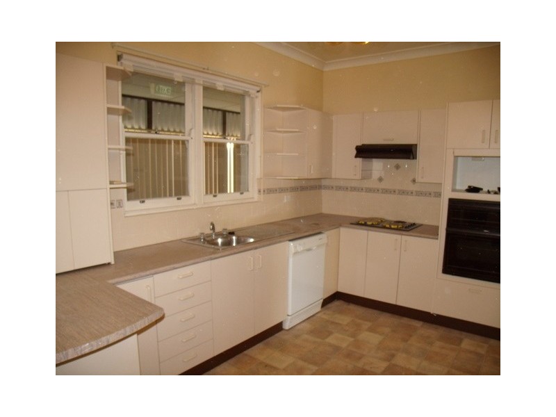 1 Clanalpine Street, Eastwood NSW 2122