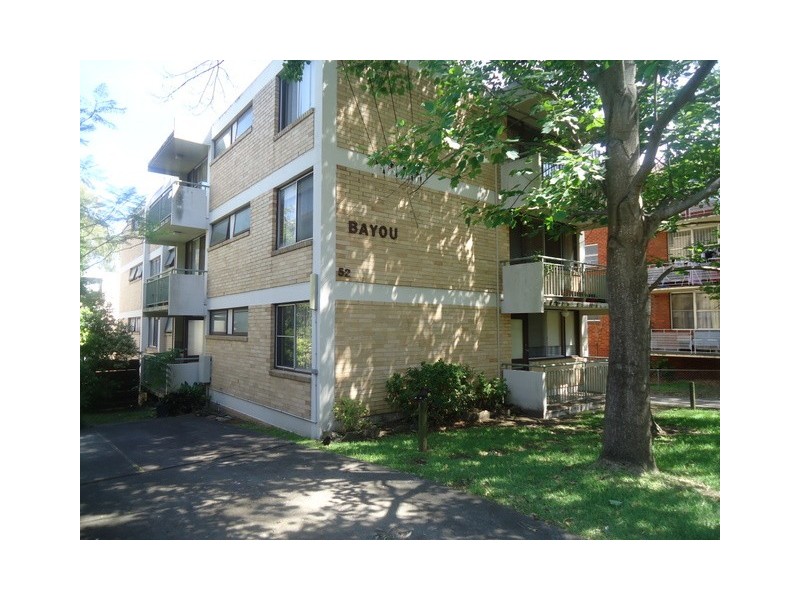 10/52 Meadow Crescent, Meadowbank NSW 2114