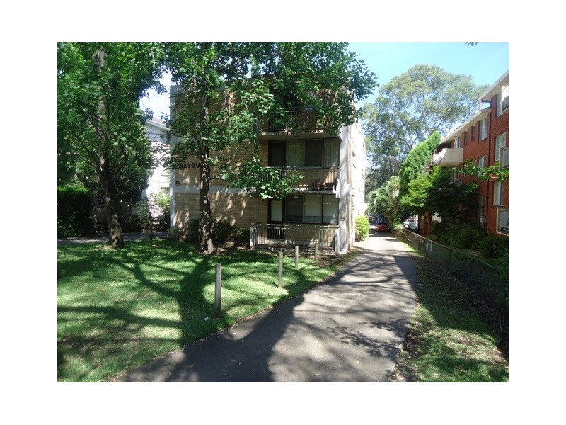 10/52 Meadow Crescent, Meadowbank NSW 2114