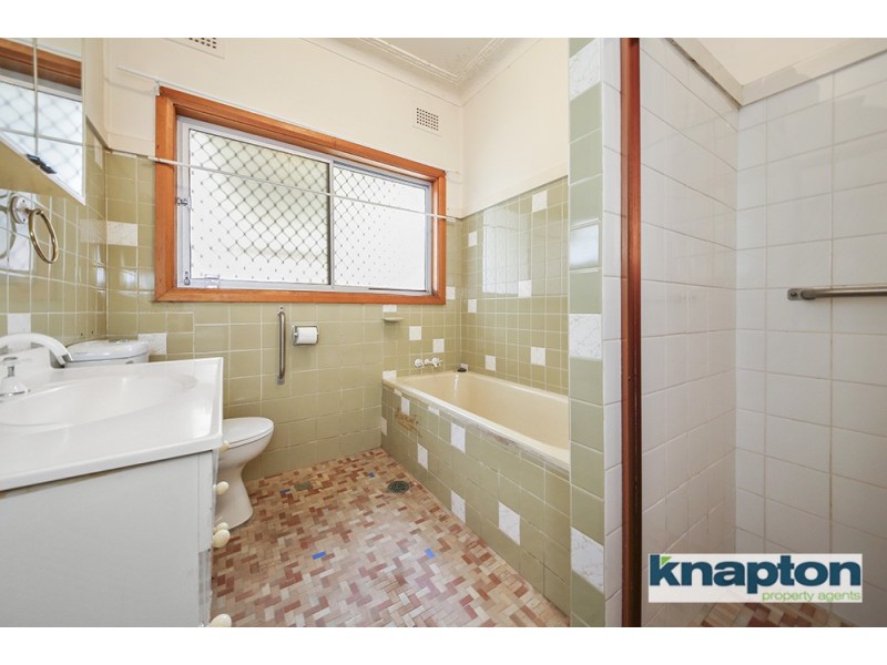 11 Payten Avenue, Roselands NSW 2196