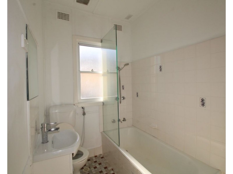 15 Wilbur Street, Greenacre NSW 2190