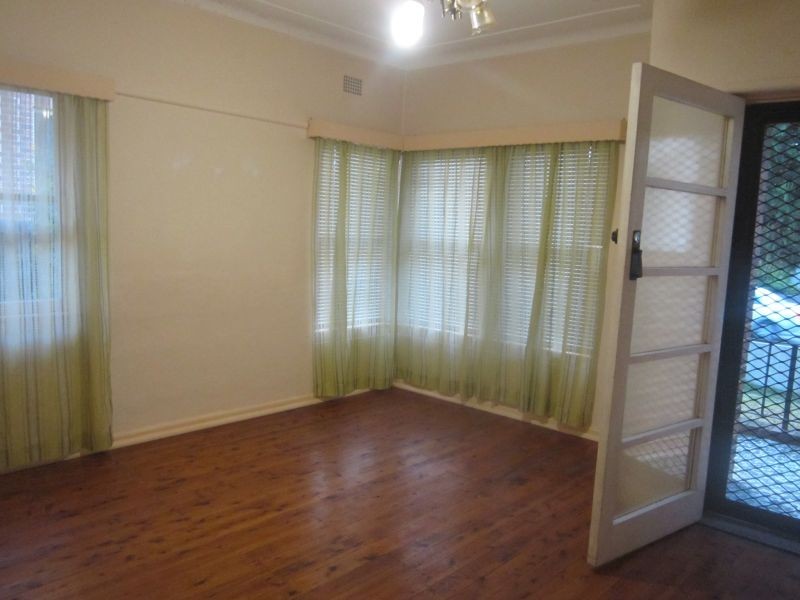 9 Thorpe Road, Kingsgrove NSW 2208