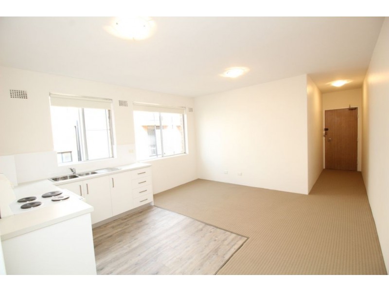 6/52 Avenue, Hurstville NSW 2220