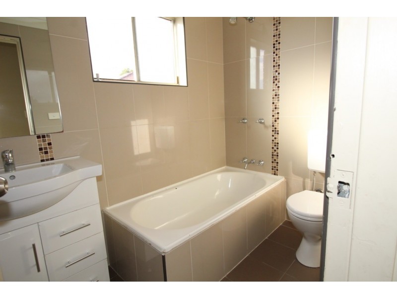 3/114 Sproule Street, Lakemba NSW 2195