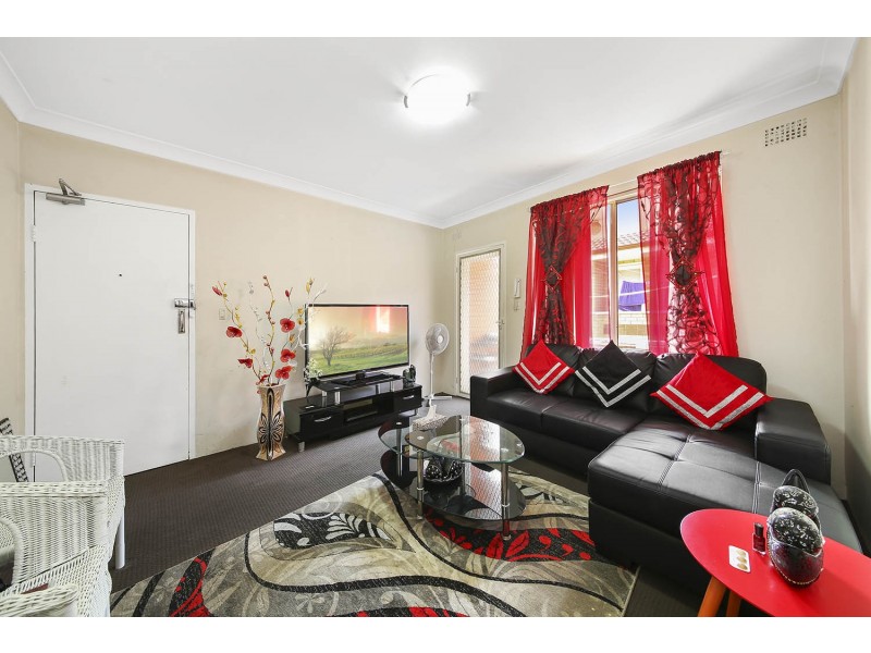 13/6 Fairmount Street, Lakemba NSW 2195