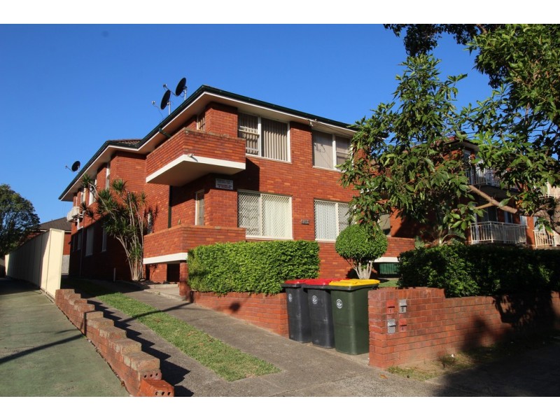 2/128 Sproule Street, Lakemba NSW 2195