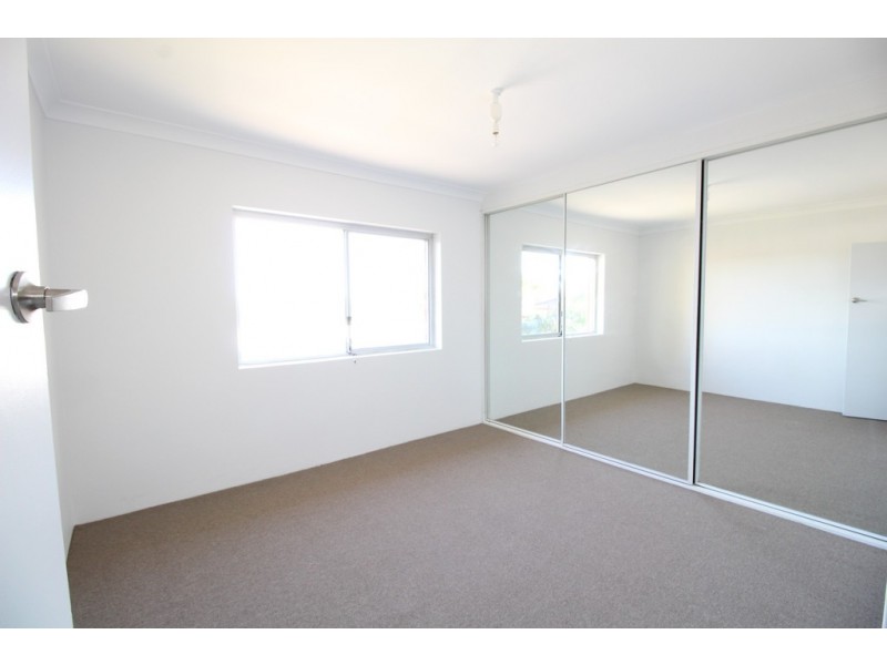 6/6 Ridgewell Street, Roselands NSW 2196