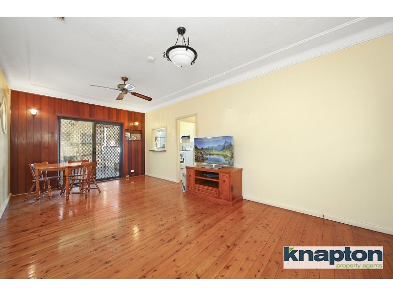 2 Chaseling Street, Greenacre NSW 2190