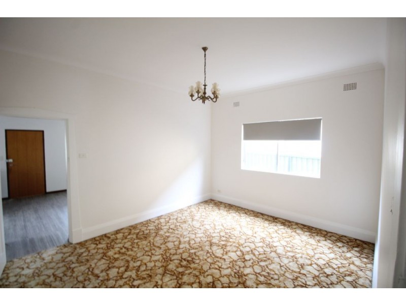 19 Hampden Road, Lakemba NSW 2195