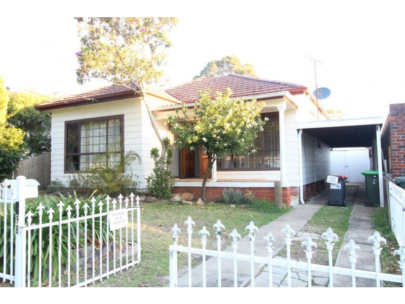 98 Shorter Avenue, Beverly Hills NSW 2209