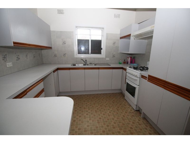 98 Shorter Avenue, Beverly Hills NSW 2209