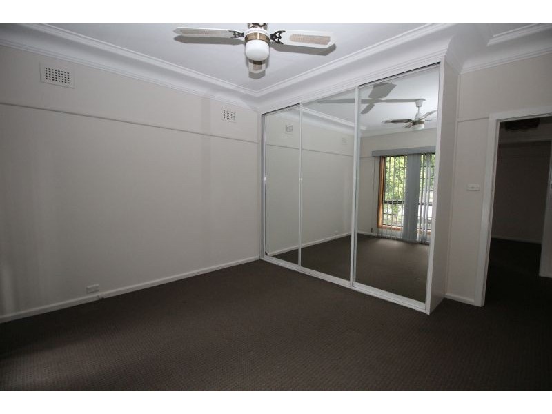 98 Shorter Avenue, Beverly Hills NSW 2209