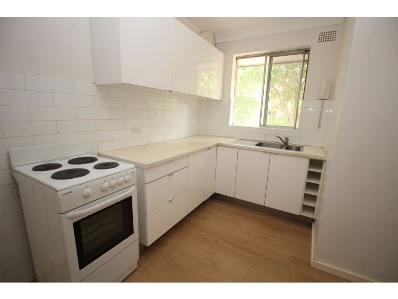 13/10 Fairmount Street, Lakemba NSW 2195