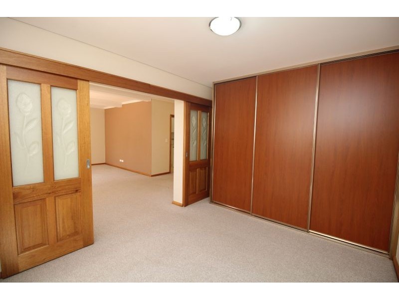 2b Tamarind Place, Alfords Point NSW 2234