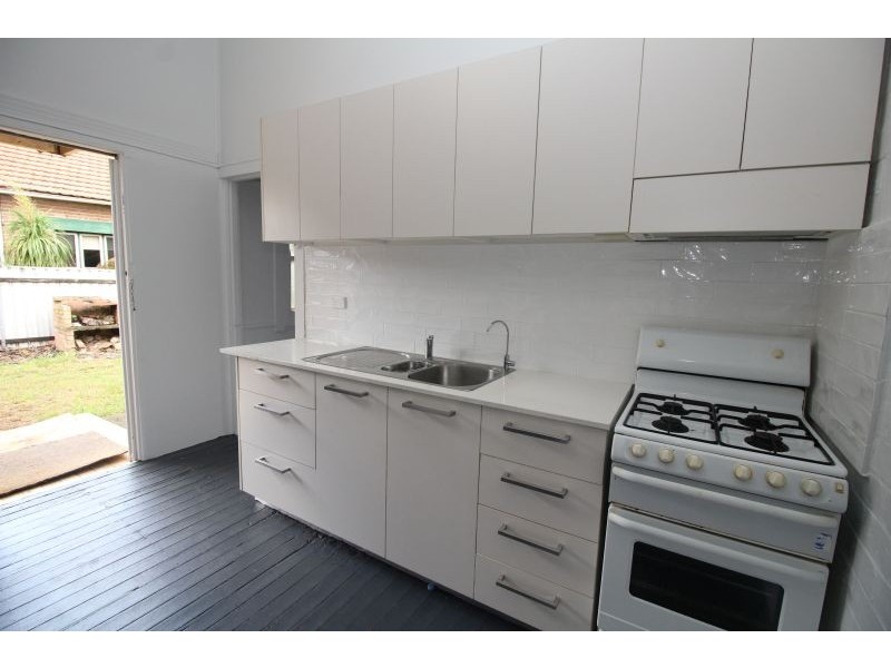1/18-20 Canarys Road, Roselands NSW 2196
