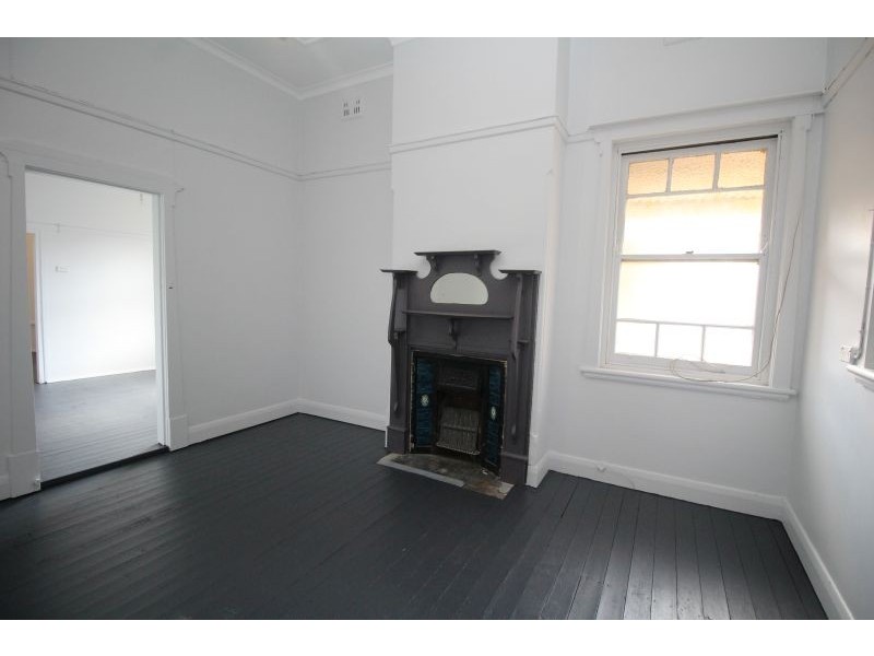 1/18-20 Canarys Road, Roselands NSW 2196