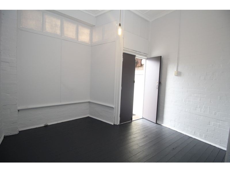 1/18-20 Canarys Road, Roselands NSW 2196