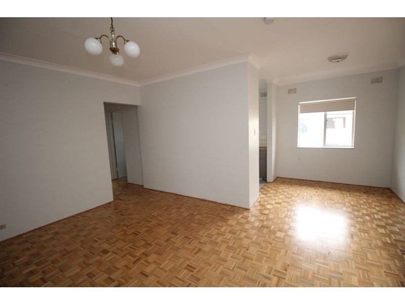 8/5 Colin Street, Lakemba NSW 2195