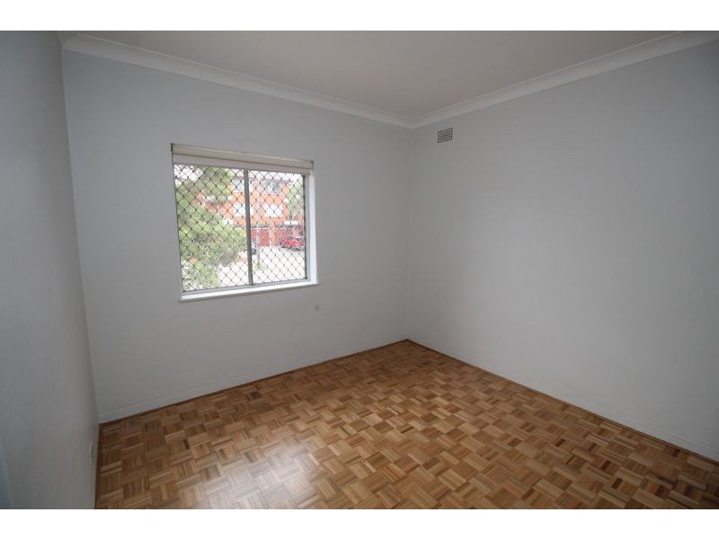 8/5 Colin Street, Lakemba NSW 2195