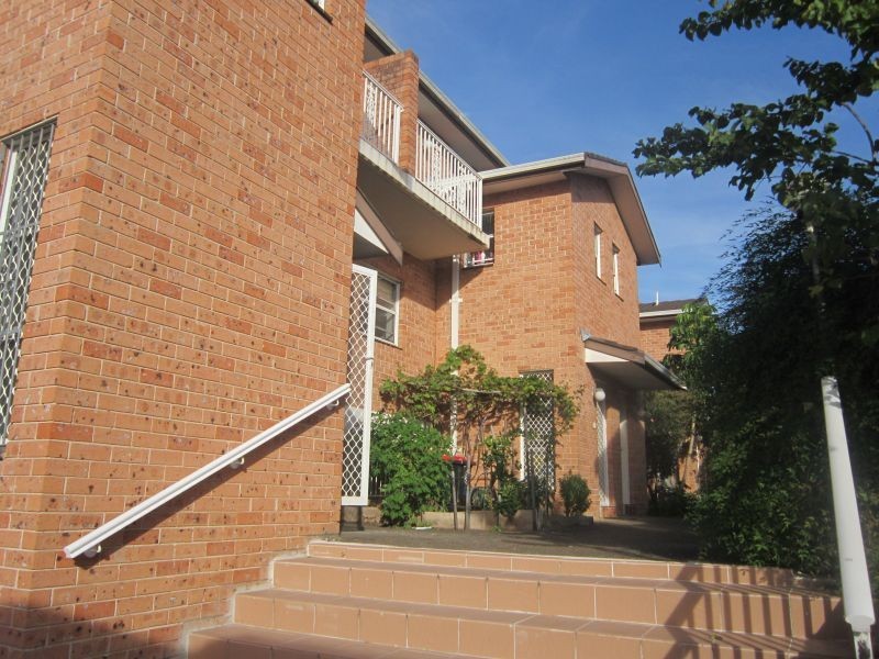 2/26-30 Sproule Street, Lakemba NSW 2195