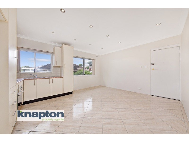 6/6 Ridgewell Street, Roselands NSW 2196