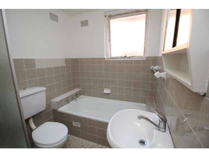 3/23 Fairmount Street, Lakemba NSW 2195