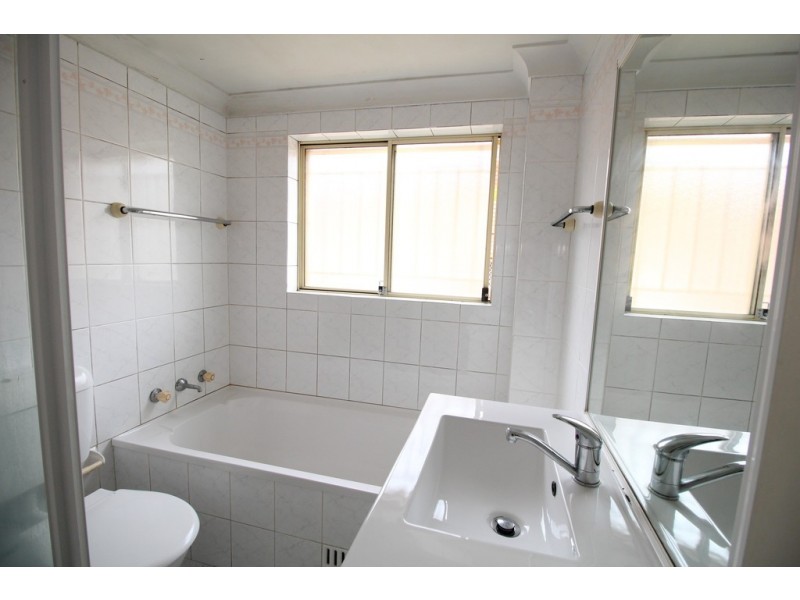 2/6 Macdonald Street, Lakemba NSW 2195