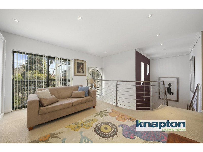 12 Hillview Avenue, Roselands NSW 2196