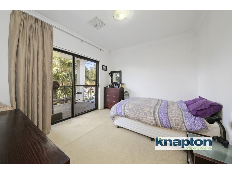 12 Hillview Avenue, Roselands NSW 2196